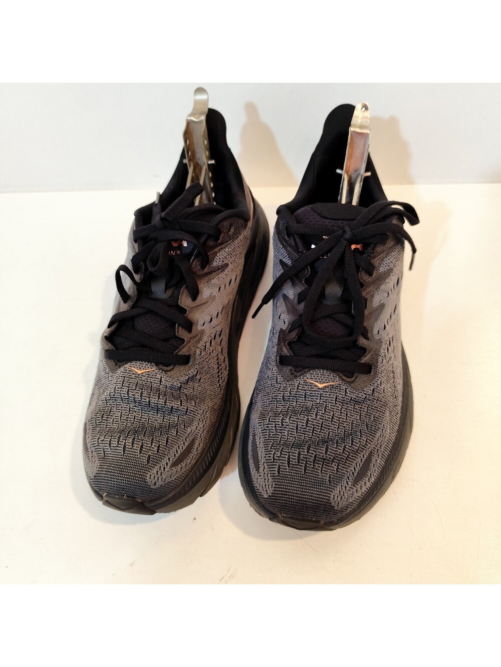 HOKA ONE ONE Clifton 8 Low Top Sneaker Gray Black Mesh Lace Up Rub Men' Sz 9.5B